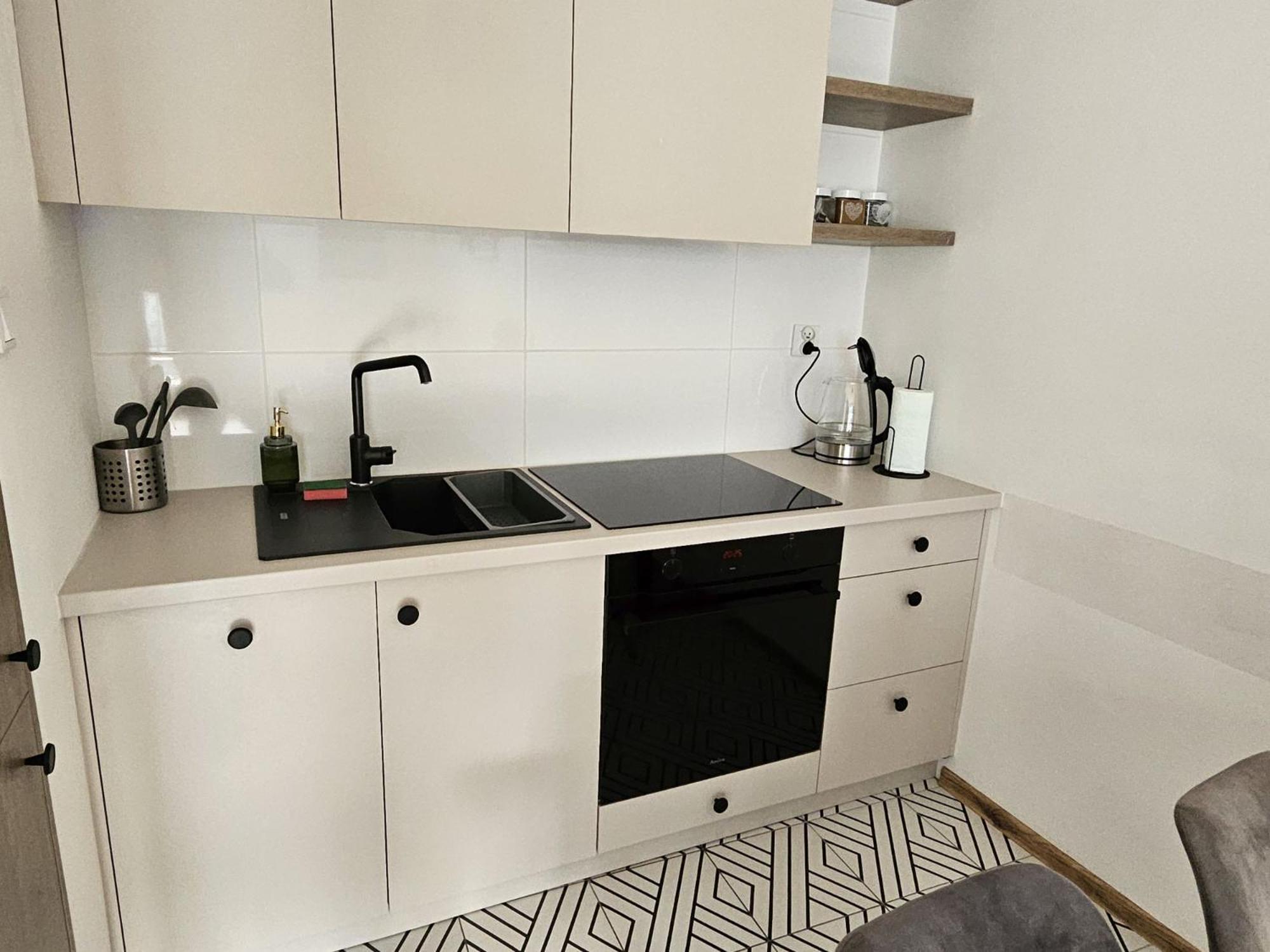Urban Jungle Apartament Wenus เบียวิสตอก ภายนอก รูปภาพ